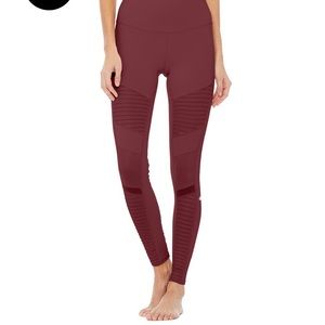 Alo High-Waist Moto Legging. Xs